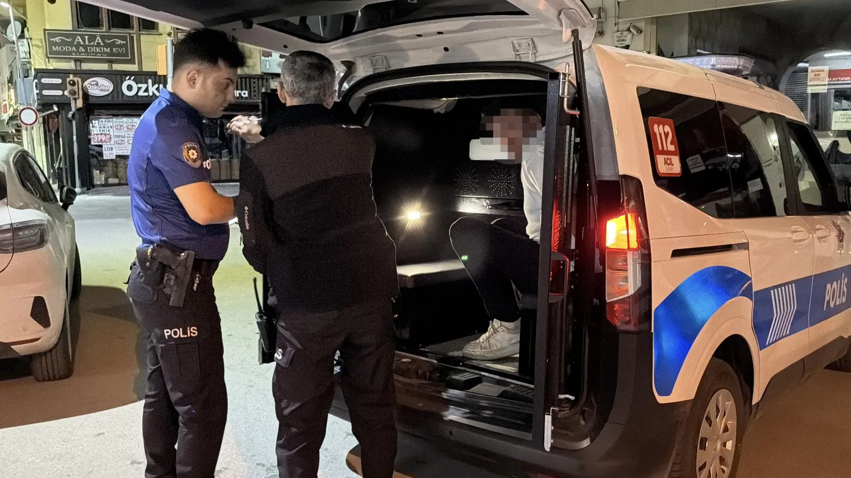 Kütahya'da hasta çocuk için toplanan bağışları çalmaya çalışırken yakalandı