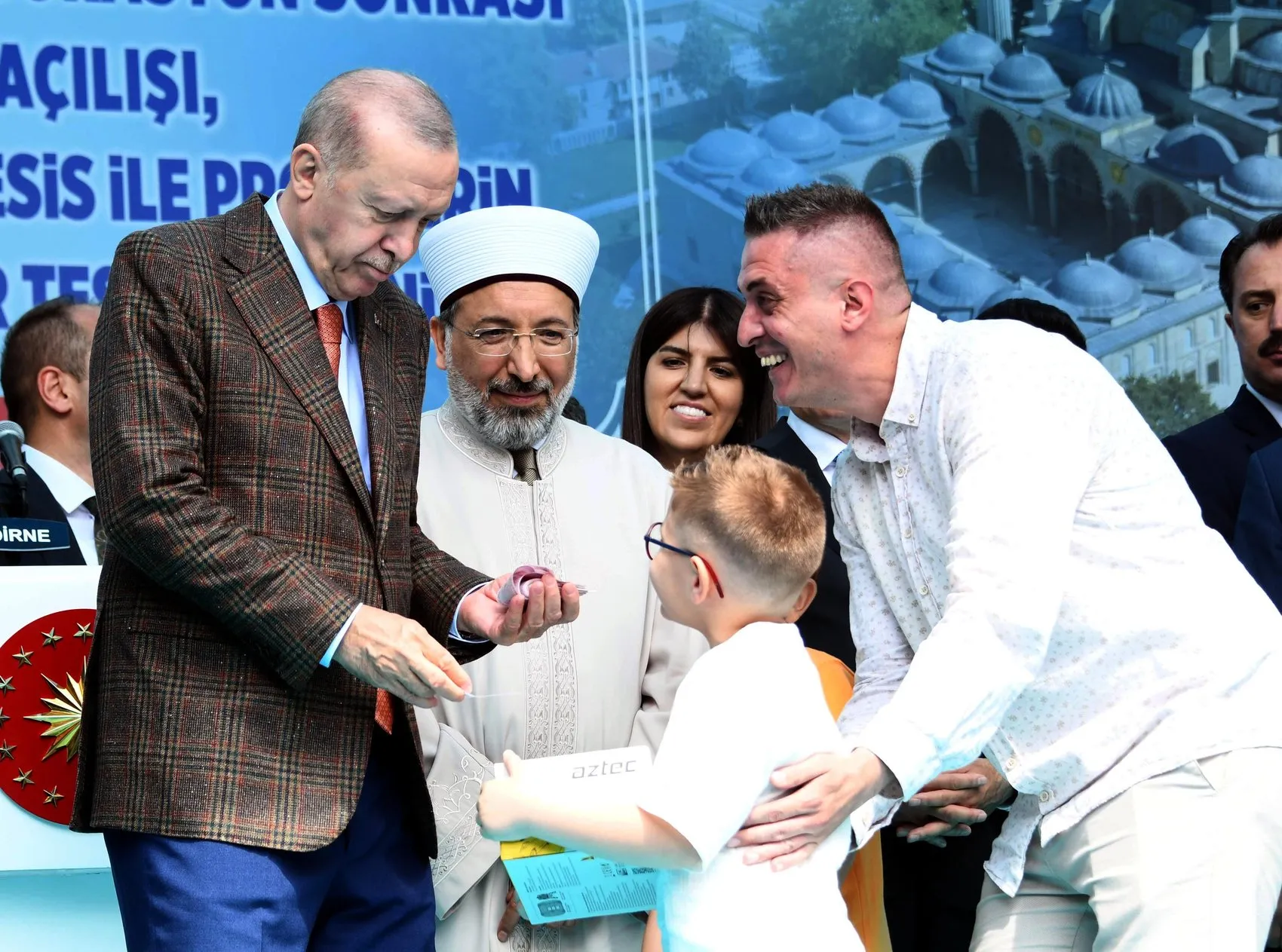 Erdoğan meclisteki muhalefeti sert sözlerle hedef aldı