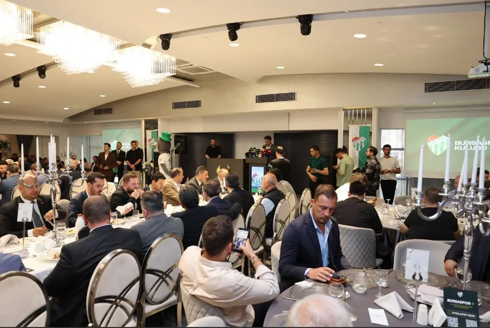 Bursaspor 63 yaşında taraftarıyla buluştu
