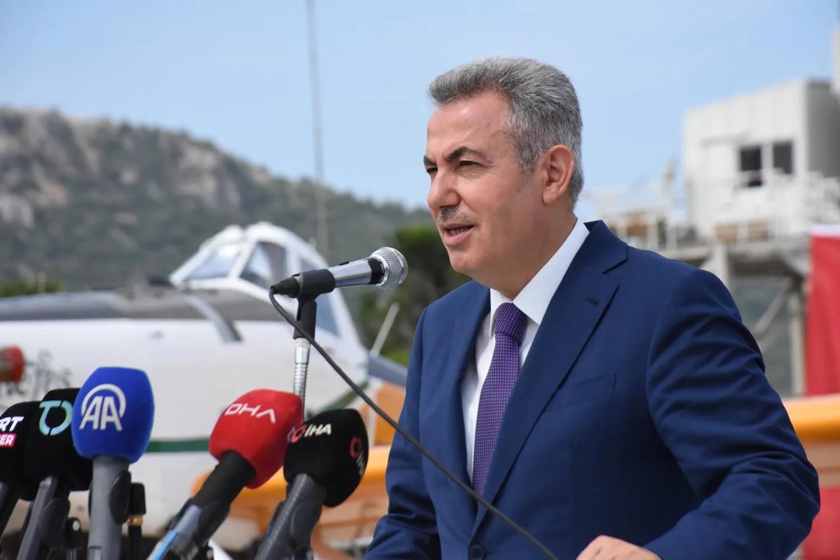 Orman yangınlarına karşı havadan ve karadan dev güç