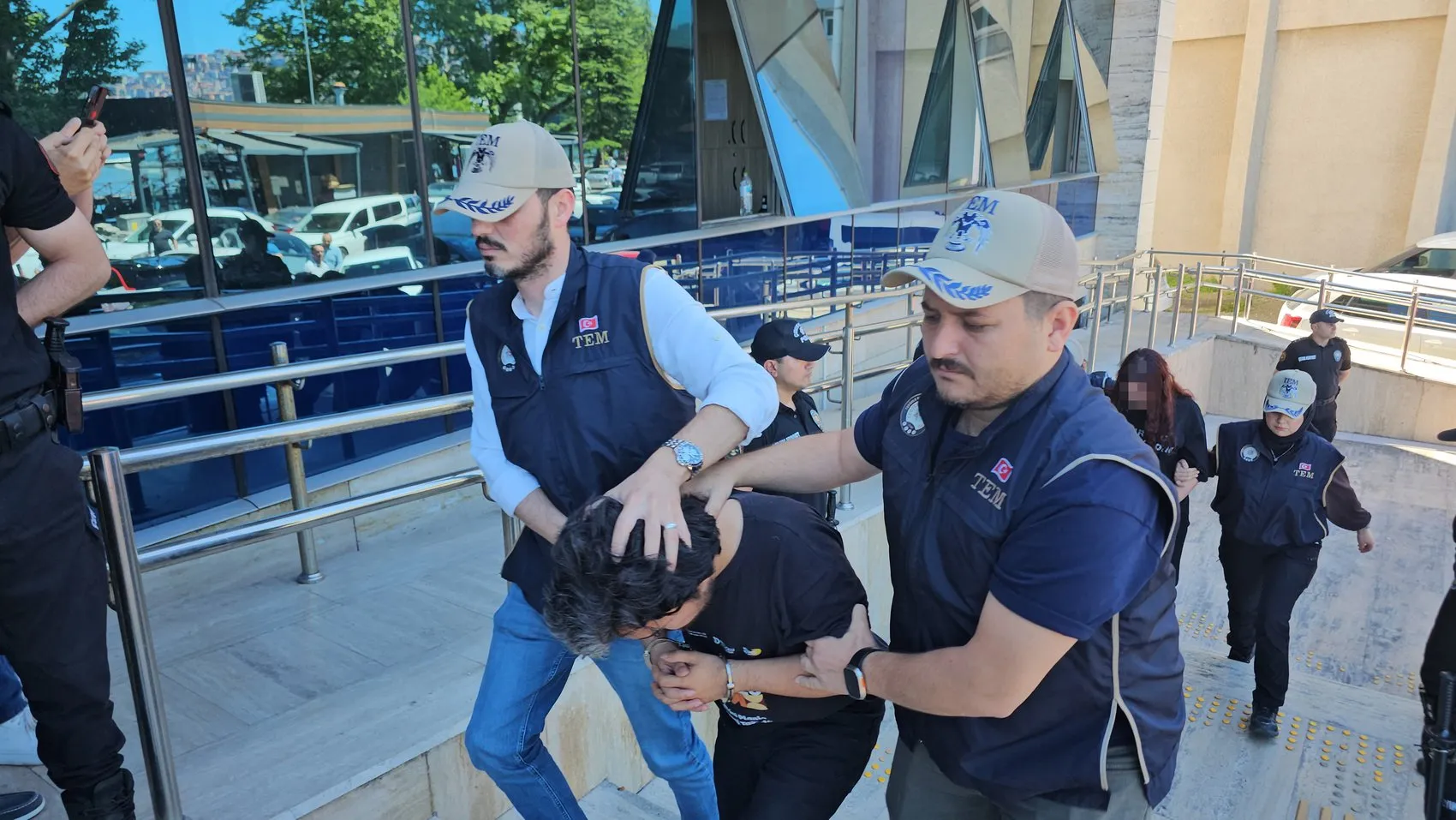 Zonguldak merkezli operasyonda üç üniversiteli tutuklandı
