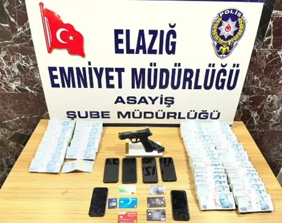 Banka yalanıyla kredi tuzağı kuran şebeke çökertildi