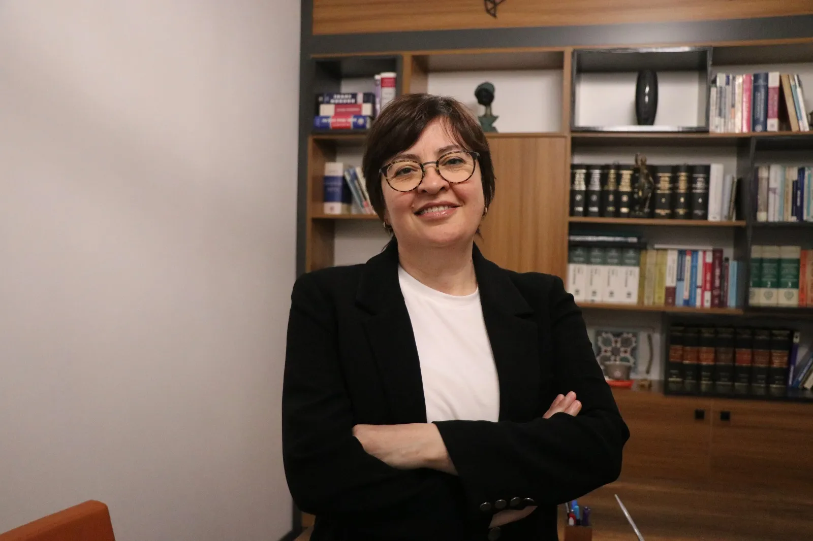 Kayseri Barosu tarihinde bir ilk Özden Ertan başkanlığa aday