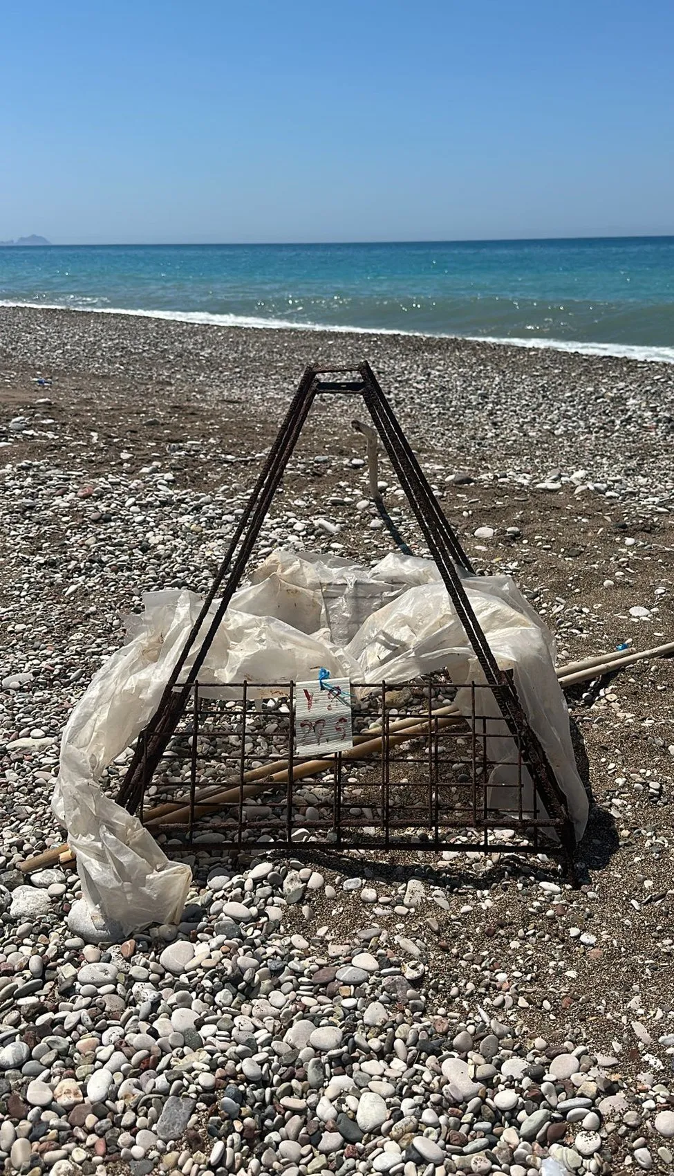 Caretta carettaların yuvasında mangal keyfi yaptılar