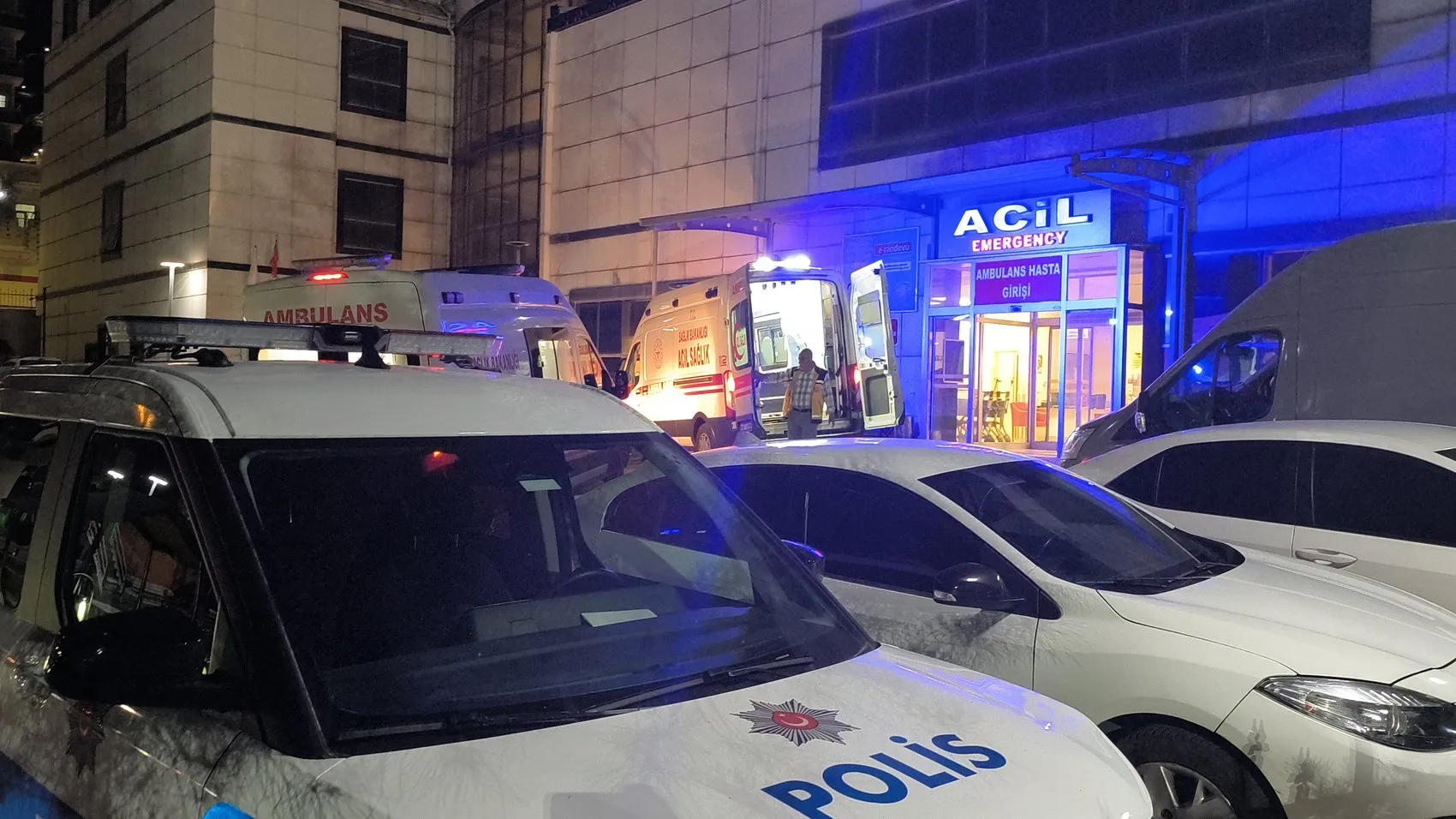 Batman’da düğün dönüşü facia Araç takla attı