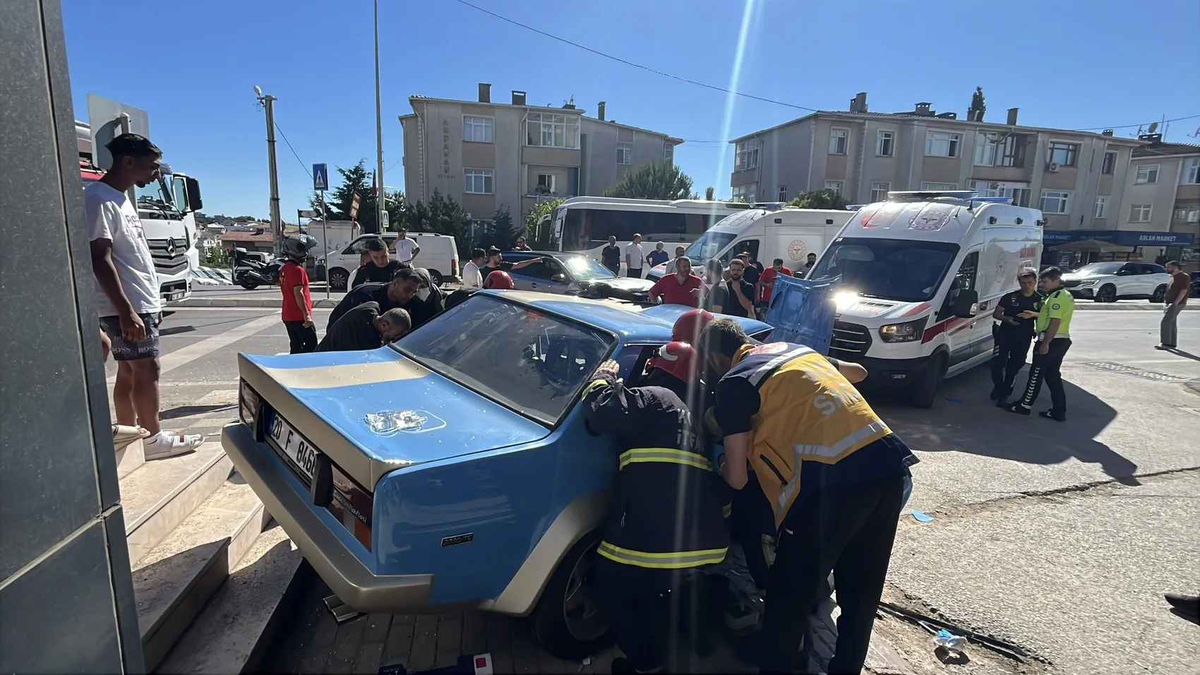 Darıca'daki feci kazada sürücü hayatını kaybetti