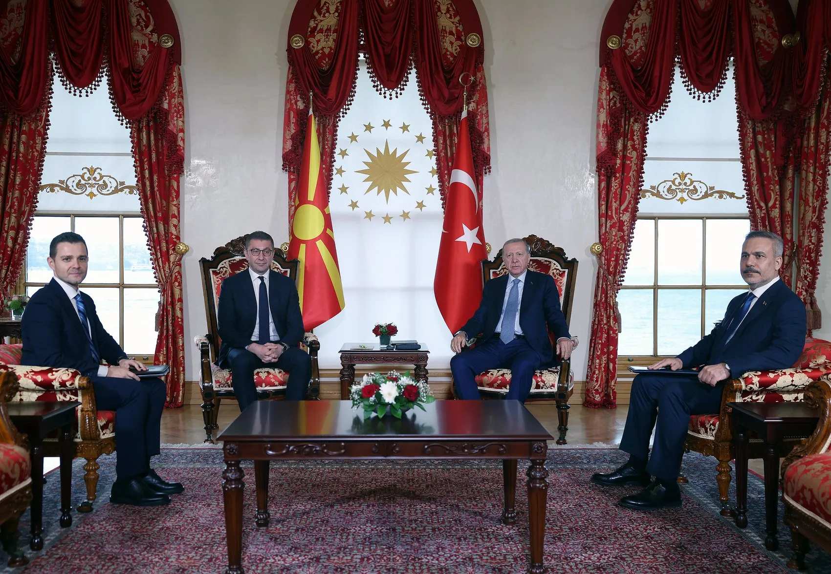 Erdoğan ve Mickoski Dolmabahçe’de bir araya geldi