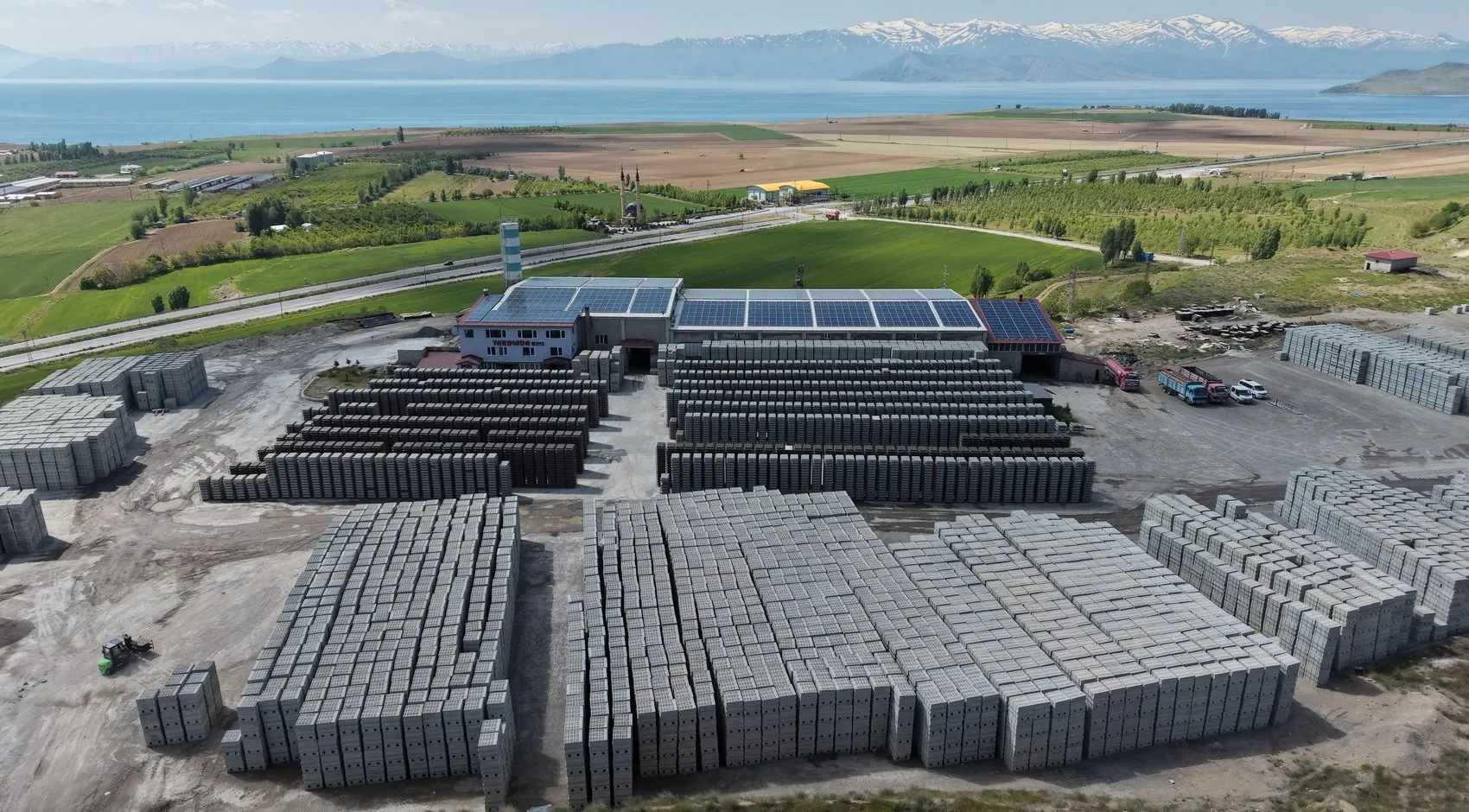 Bitlis inşaat sektörünün yükünü taşıyor