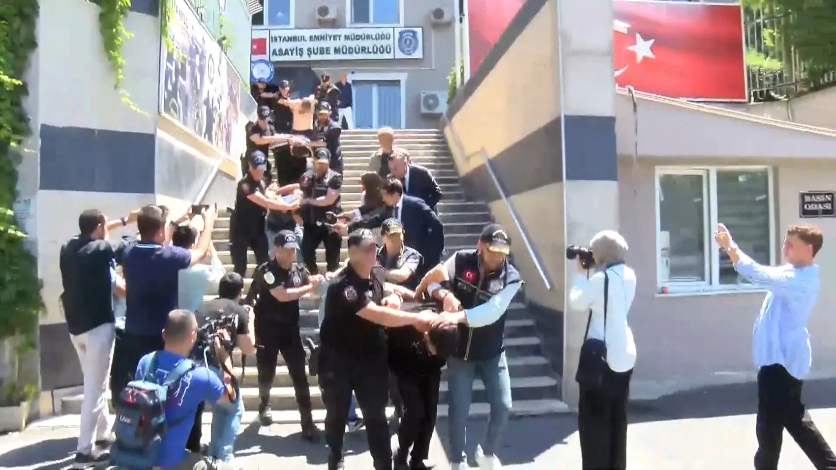 İBB yöneticisini kaçıran 12 şüpheli hakim karşısına çıkıyor