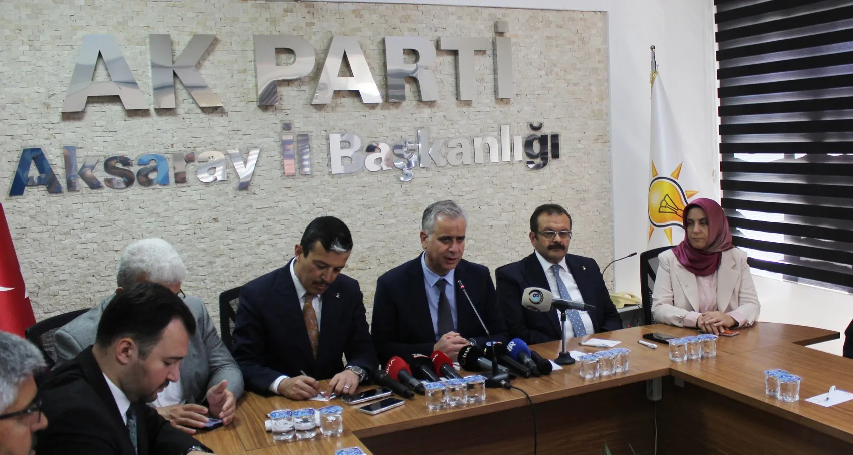 AK Parti'li Yalçın muhalefetteki iç tartışmaları eleştirdi