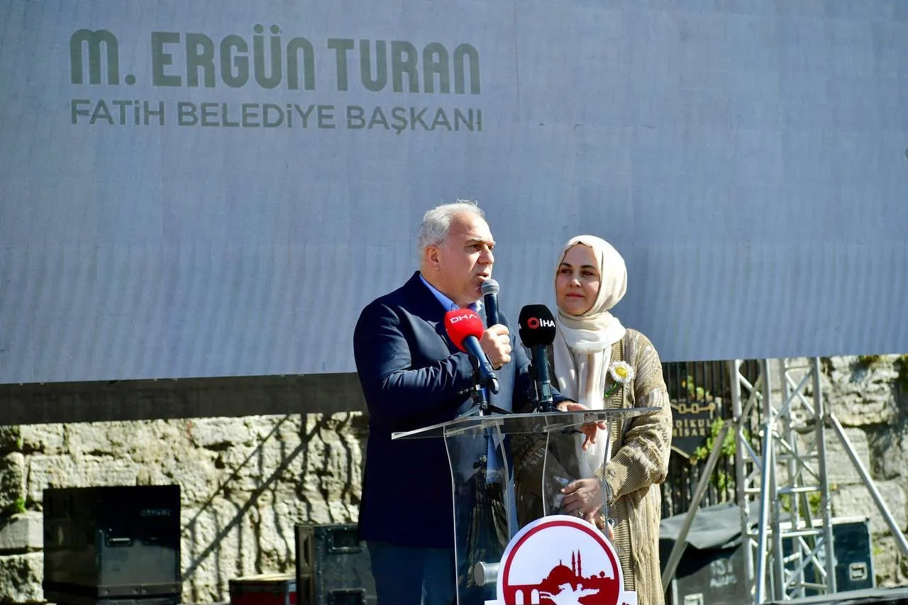 Yedikule Hisarı’nda dev örgü buluşması