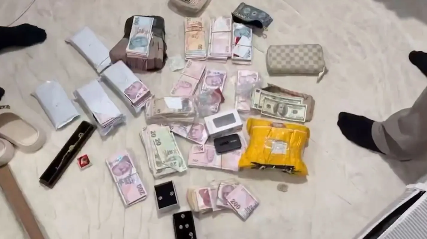 FETÖ şüphelilerine 12 ilde eş zamanlı baskın
