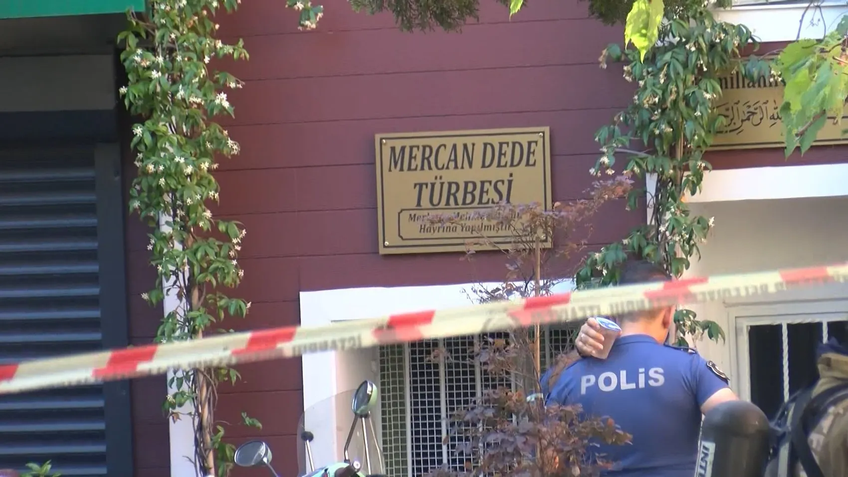 Fatih’teki tekstil deposunda korkutan yangın