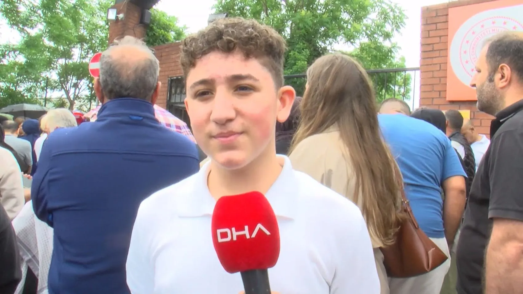 LGS maratonu bitti Öğrenciler sınav çıkışında ter döktü