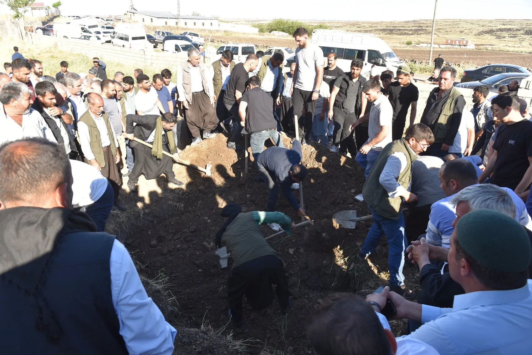 Karaman'daki kaza üç kardeşi hayattan kopardı