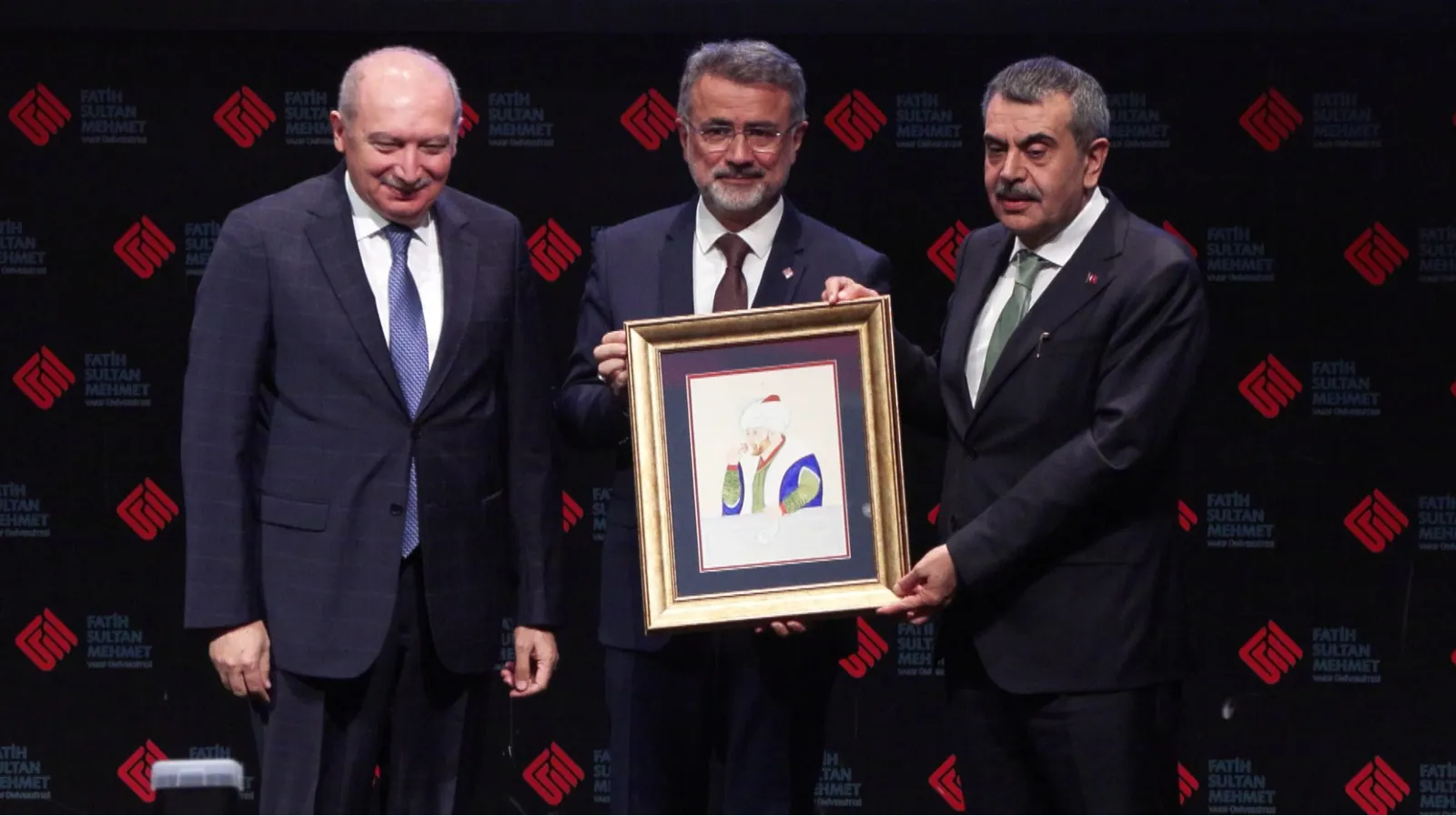 Bakan Tekin eğitimdeki yeni tartışmaları sert sözlerle savundu
