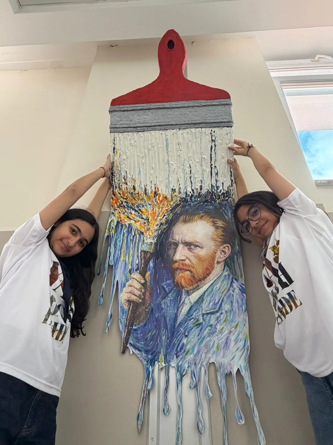Sincanlı öğrencilerden atık malzemelerle Van Gogh sergisi