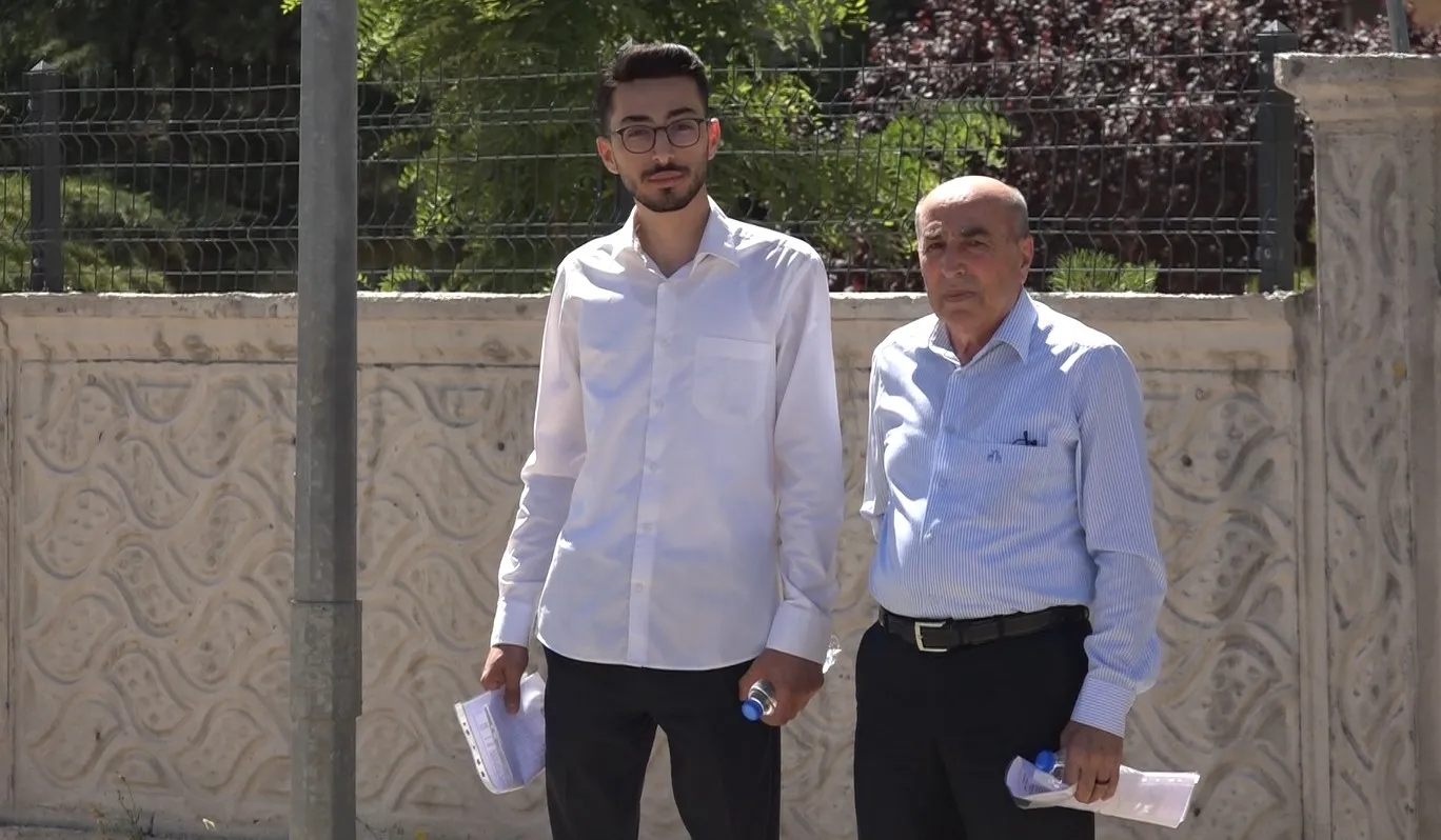 Mardin'de baba ve oğlu aynı üniversite sırasını hedefliyor