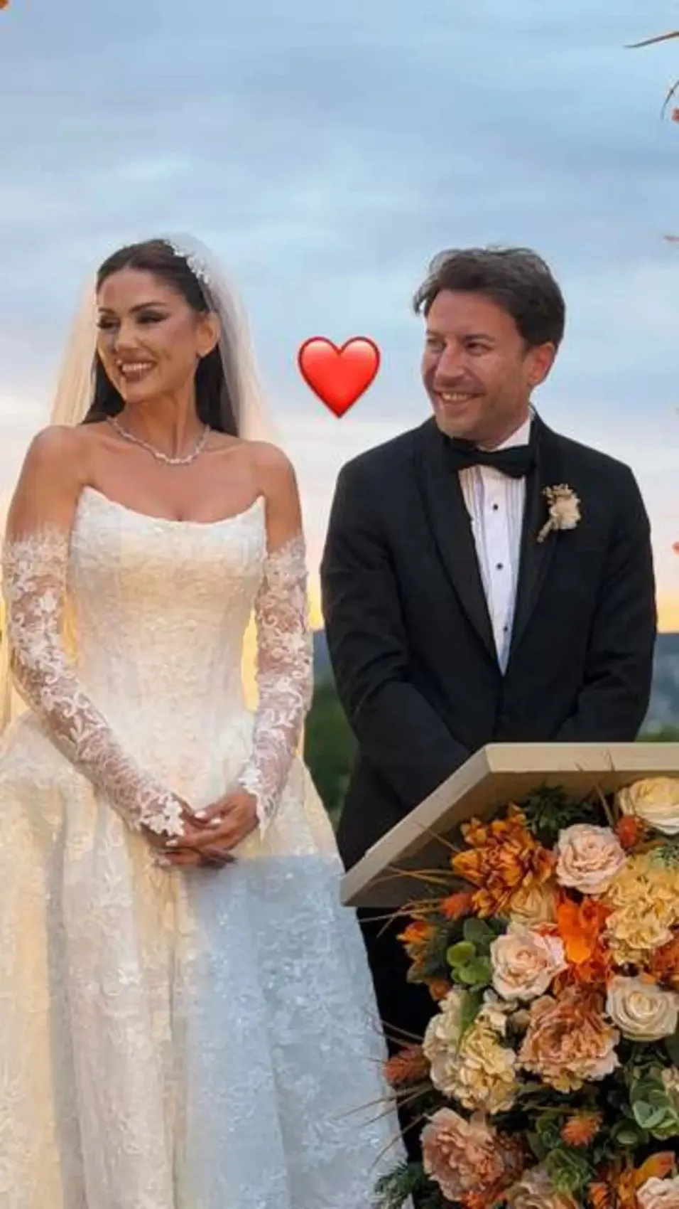 Öyle Bir Geçer Zaman Ki nin Ahmet i Tolga Güleç evlendi! İşte nikahtan ilk kareler... 2