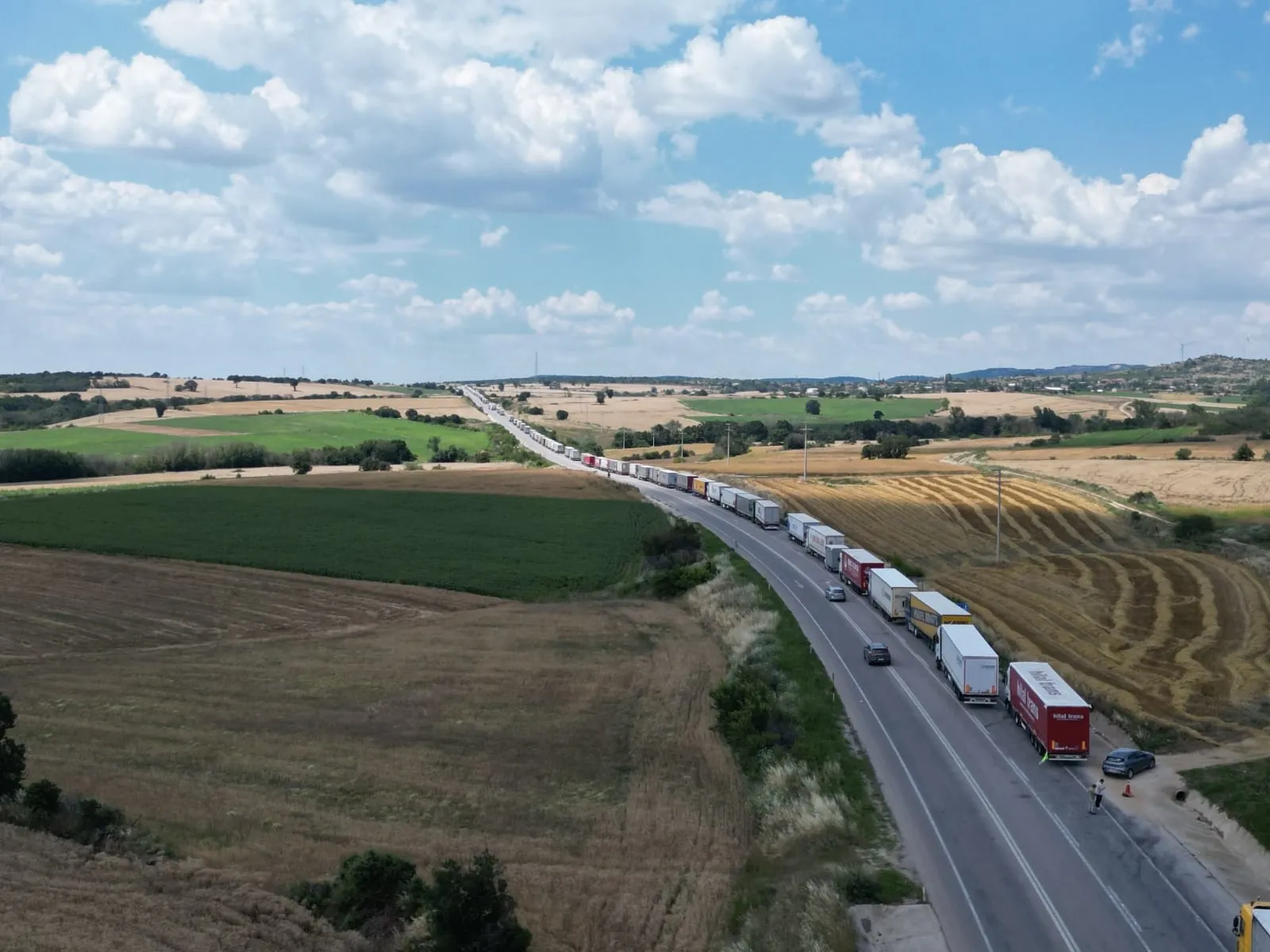Hamzabeyli’de 20 kilometrelik TIR çilesi sürücüleri isyan ettirdi