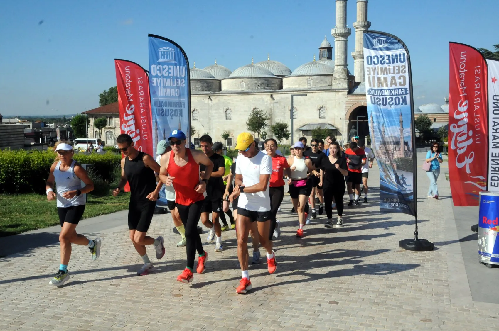 Selimiye Camisi için Edirne sokaklarında 15 kilometrelik vefa koşusu