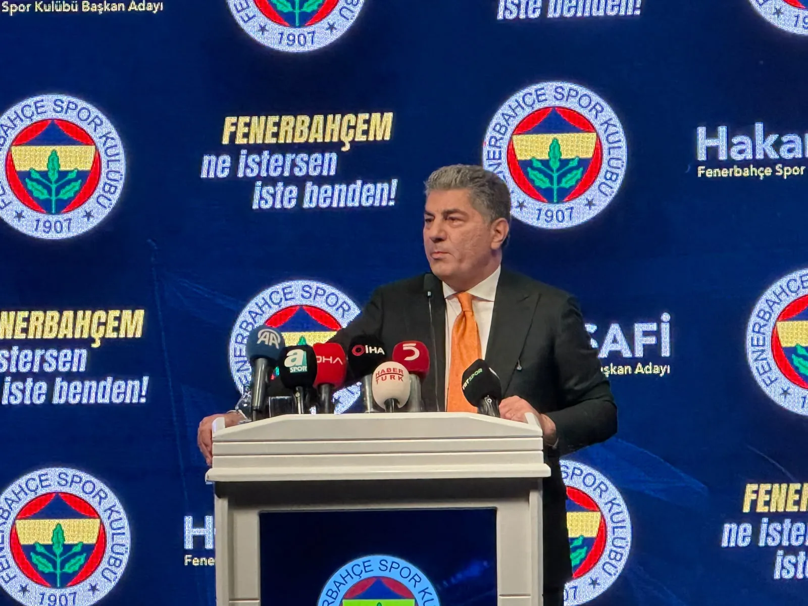 Hakan Safi Fenerbahçe başkanlığı için Suarez sözü verdi