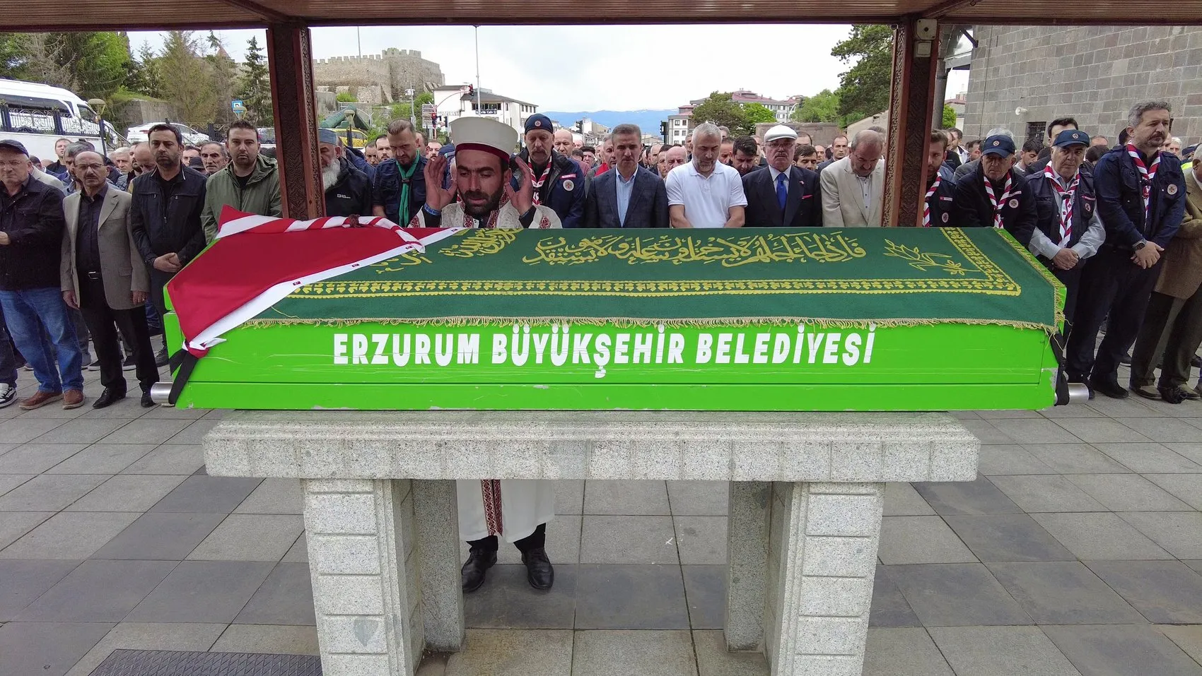 İzci lideri Nuri Karslı son yolculuğuna uğurlandı
