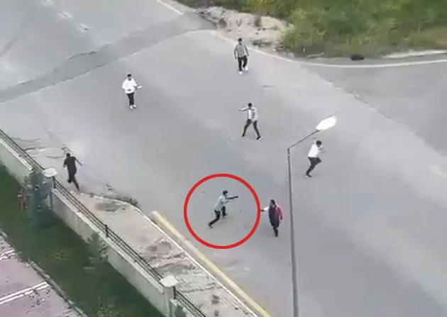 Polatlı mezarlık yolunda tüfekli kavga kameraya yansıdı
