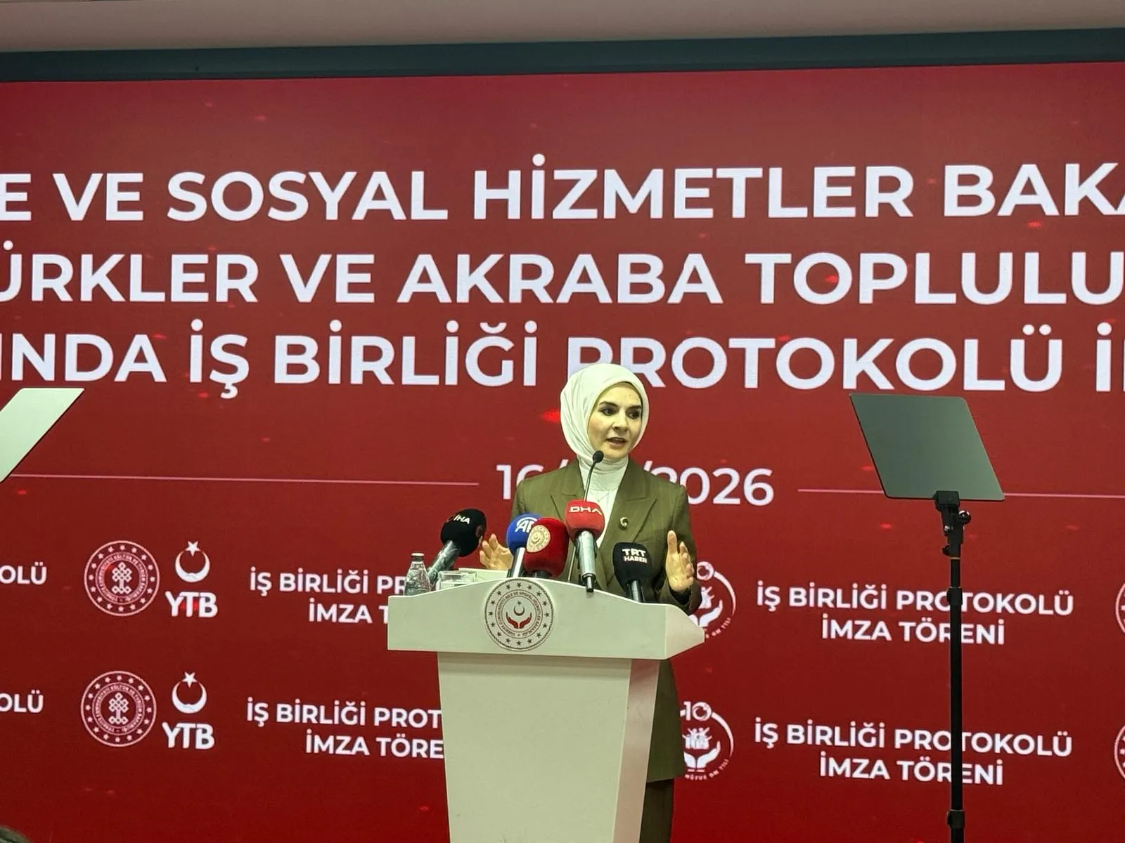 Yurt dışındaki Türkler için yeni sosyal hizmet dönemi başlıyor