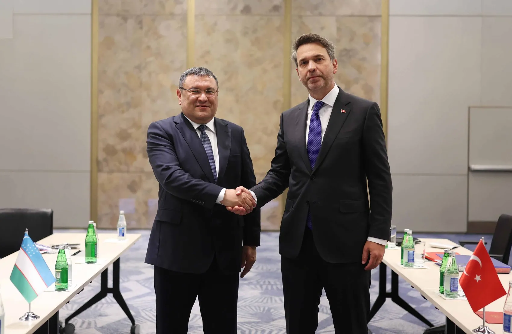 Bakan Bayraktar enerji rotasını çizdi Türkiye yeni döneme hazır