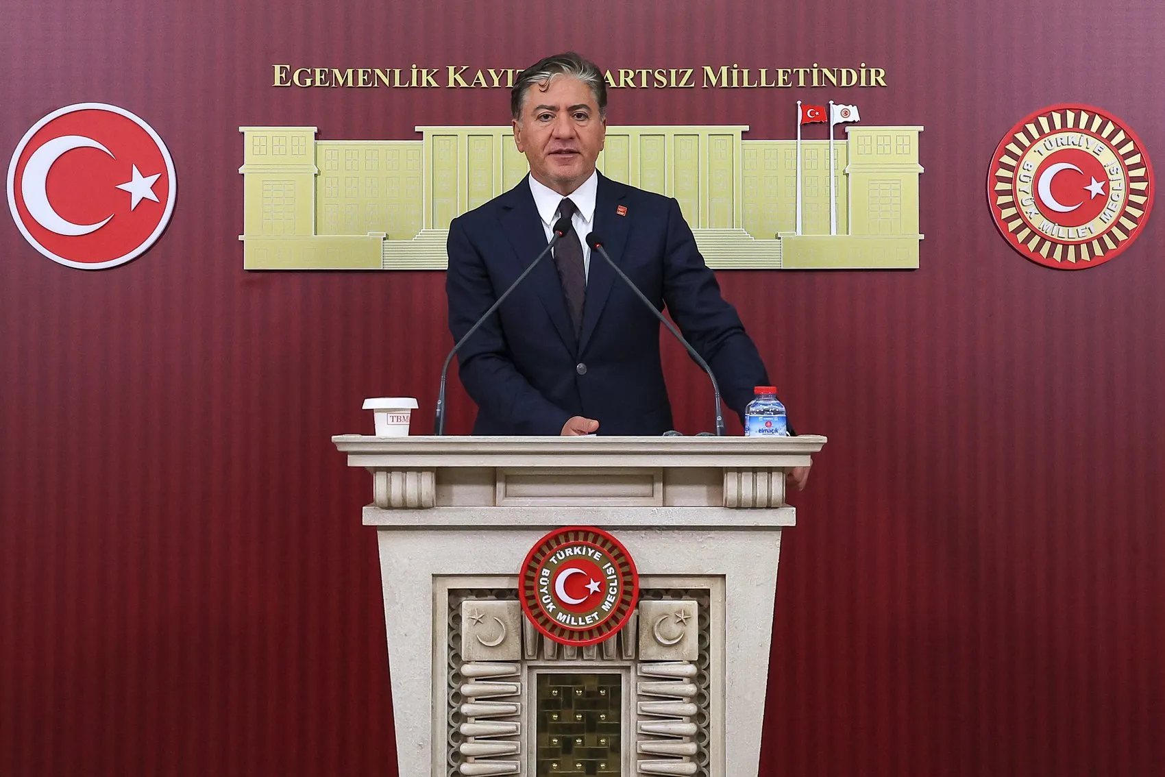CHP’den belediye operasyonlarına ve NATO zirvesine sert tepki