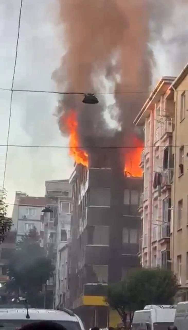 Esenler'de gece yarısı korkutan apartman yangını