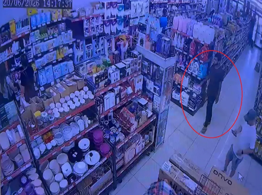 İznik’te marketten televizyon çaldı, halkın elinden kaçamadı