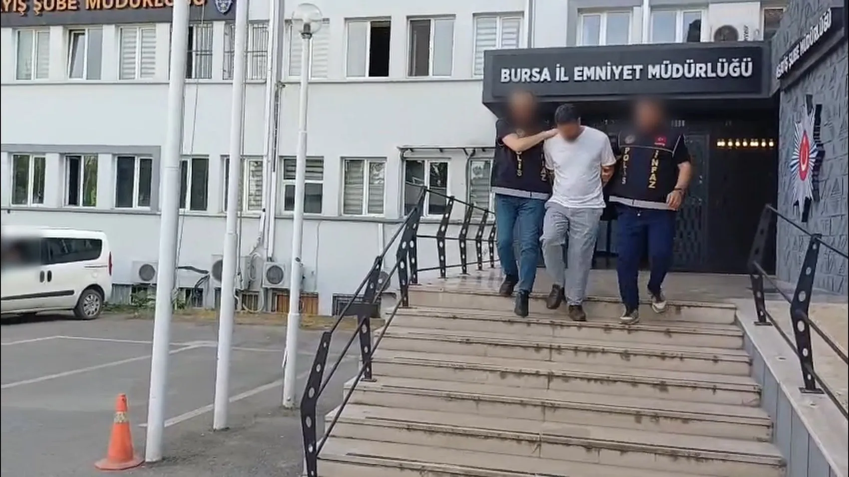 13 yıldır aranan uyuşturucu baronu Bursa'da yakayı ele verdi