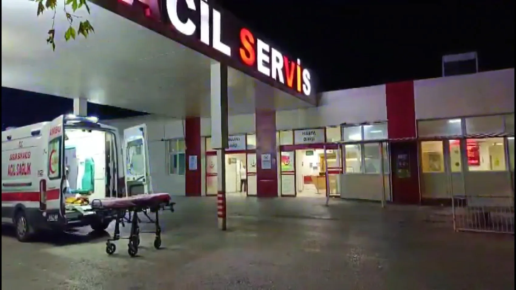 Bursa'daki rap konserinde bıçaklı kavga 2 yaralı var