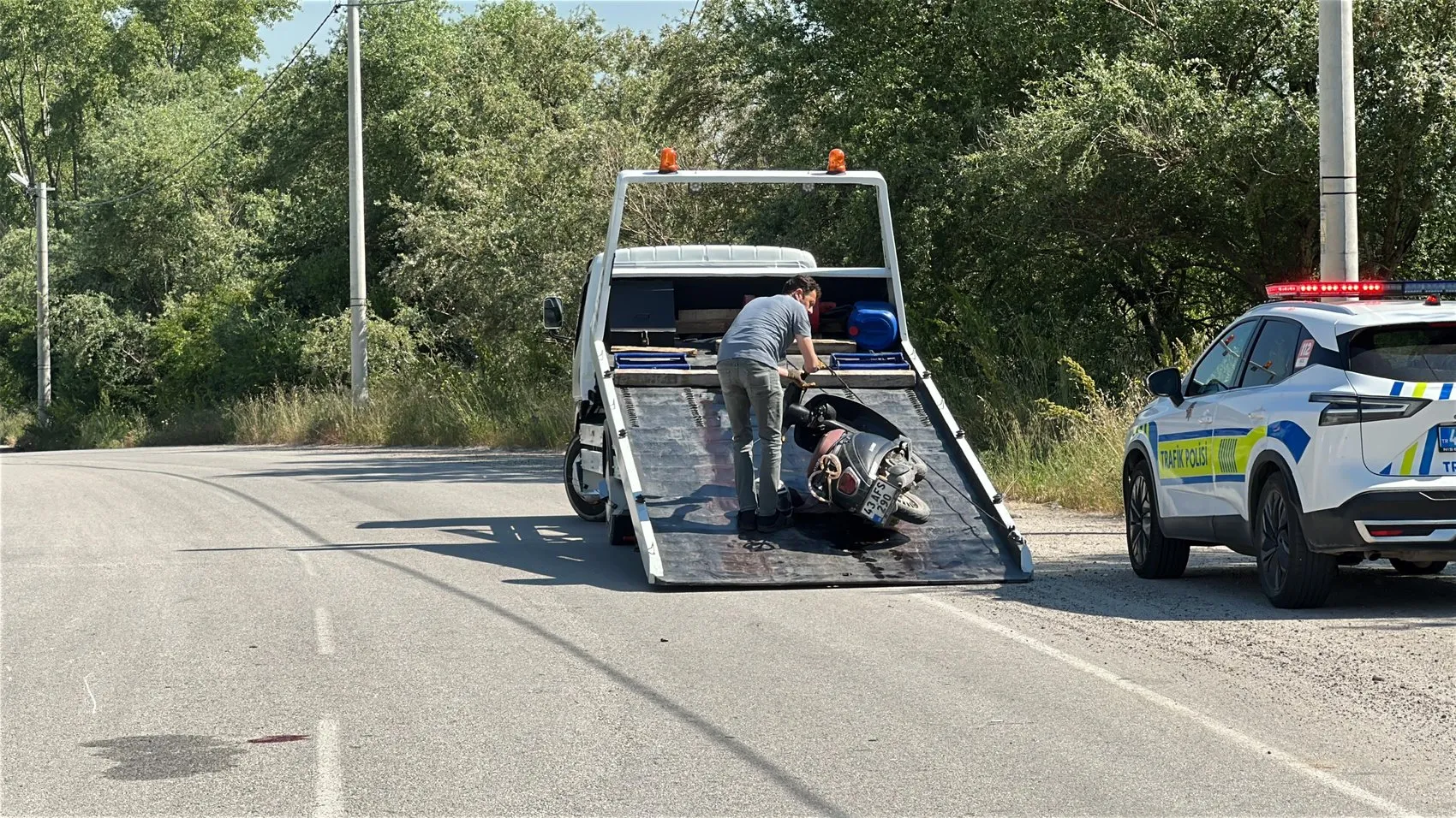 Kütahya’da trafik kazası Motosiklet sürücüsü yaşam mücadelesi veriyor