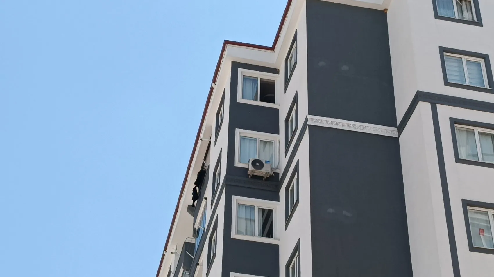 Gaziantep’te dehşet anları Anne 8’inci kattan atladı