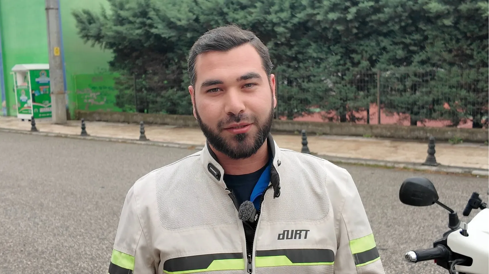 Küçük motoruyla 81 ili karış karış geziyor