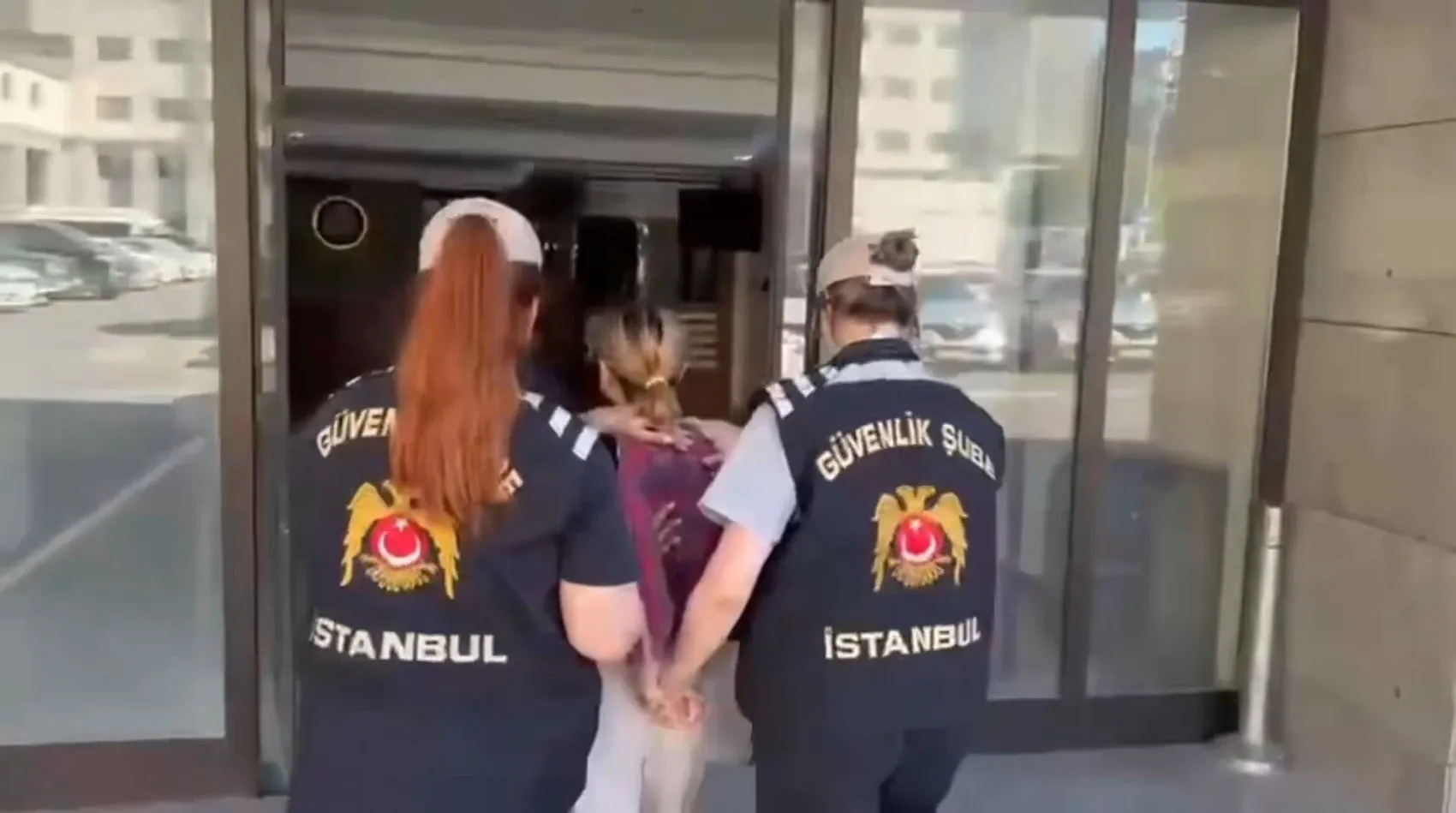 Başörtülü kadınlara hakaret eden şüpheli adliyeye sevk edildi
