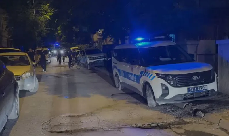 Kayseri'de gece yarısı korkutan yangın
