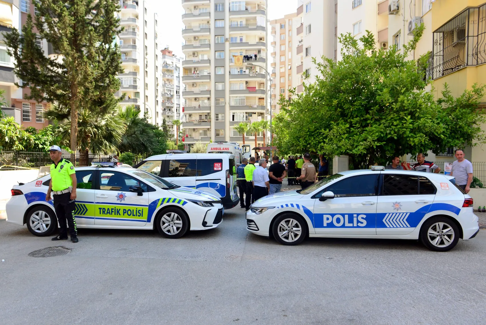 Adana'da belediye kamyonu yayaya çarptı