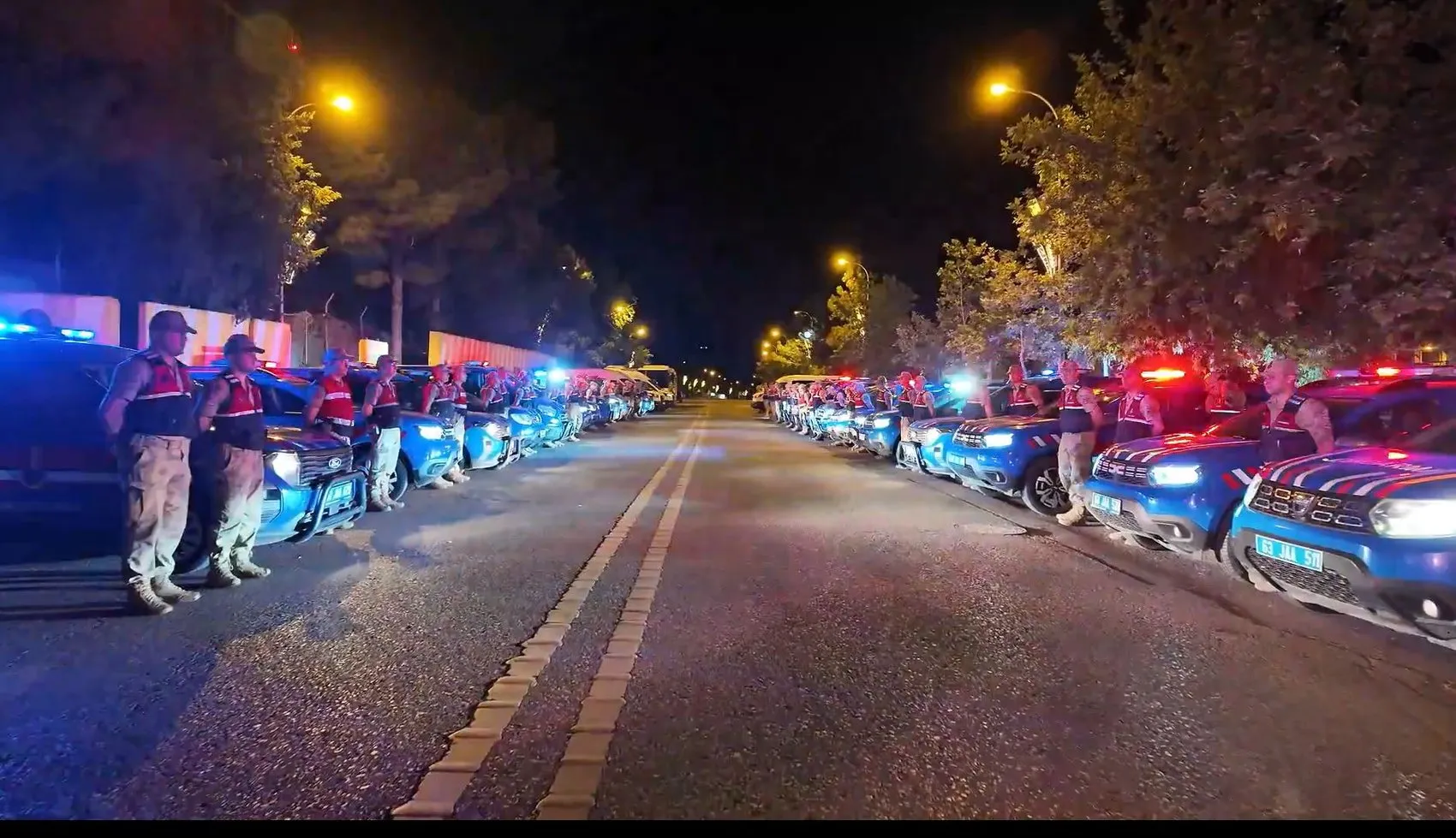 Jandarmadan Şanlıurfa ve Bursa merkezli büyük uyuşturucu operasyonu