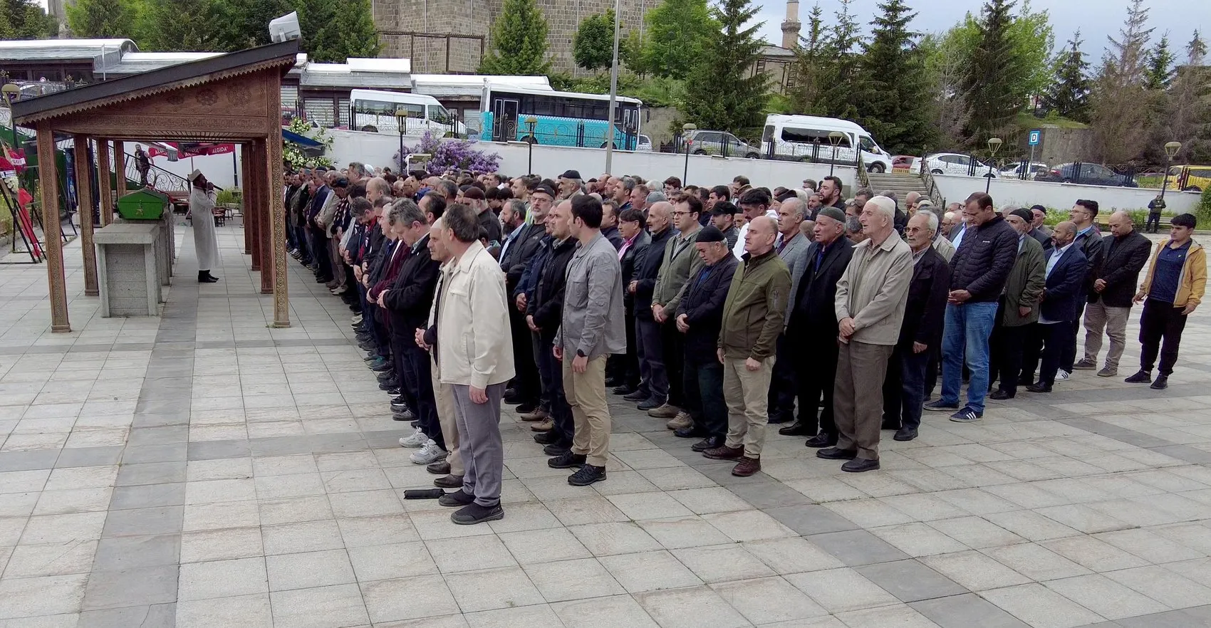 İzci lideri Nuri Karslı son yolculuğuna uğurlandı