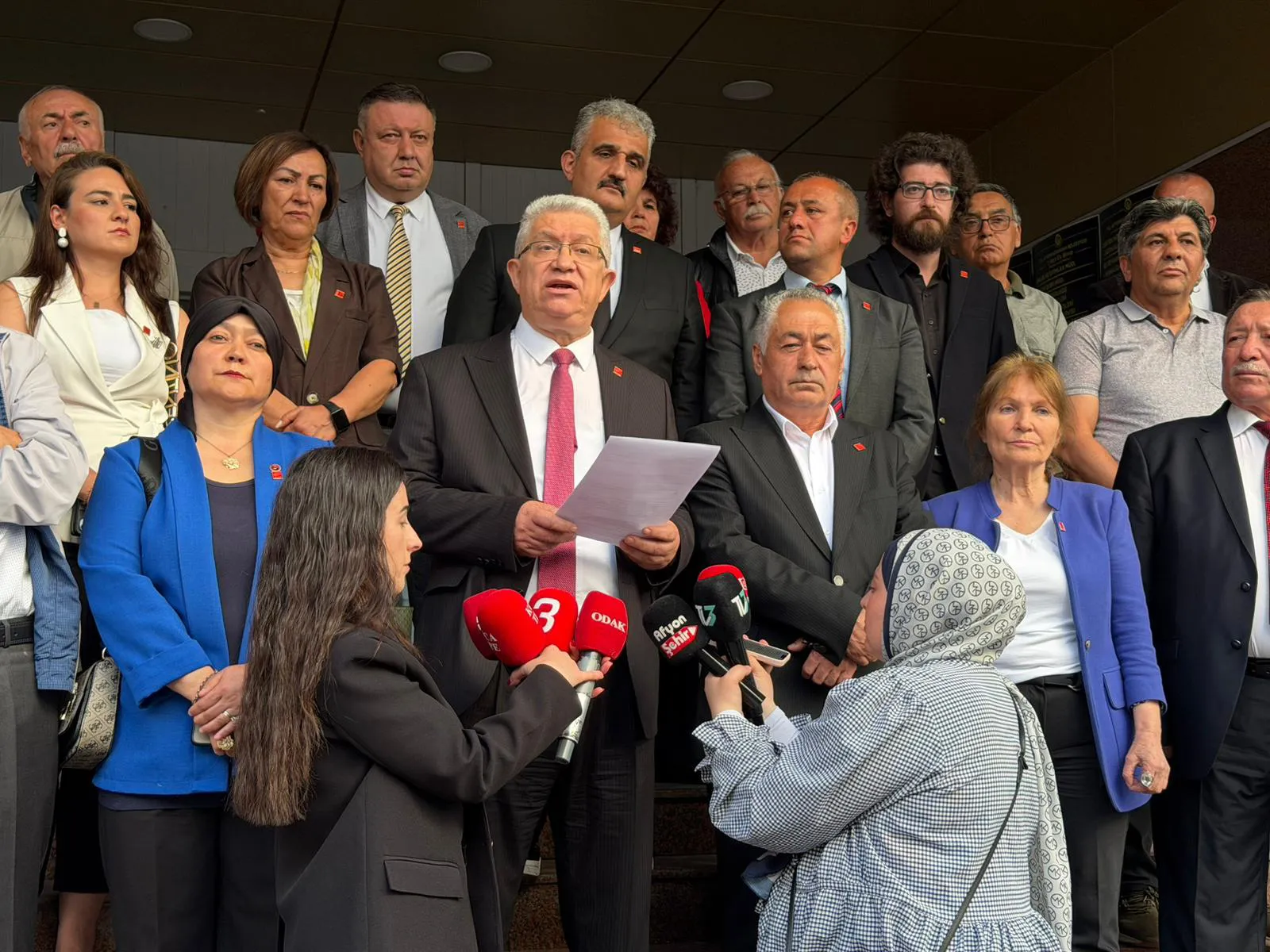 Afyonkarahisar Belediye Meclisi'nde parti değişikliği sonrası gerginlik
