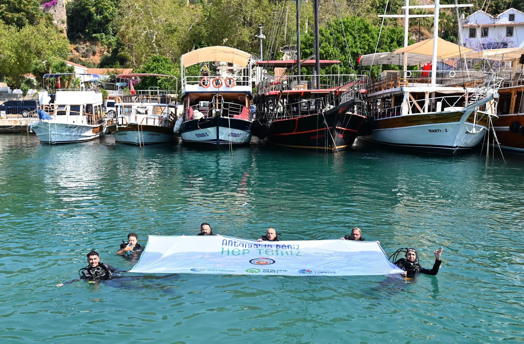 Antalya plajlarında sigara dönemi bitiyor