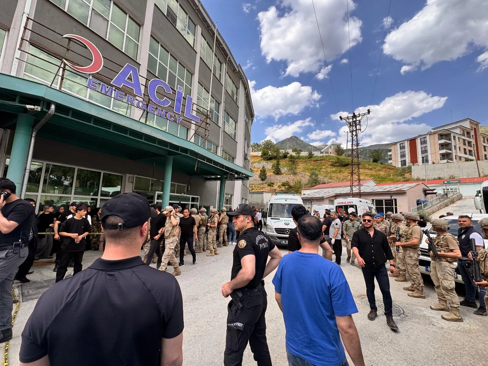 Şemdinli'de uzman çavuş dehşeti dört can aldı