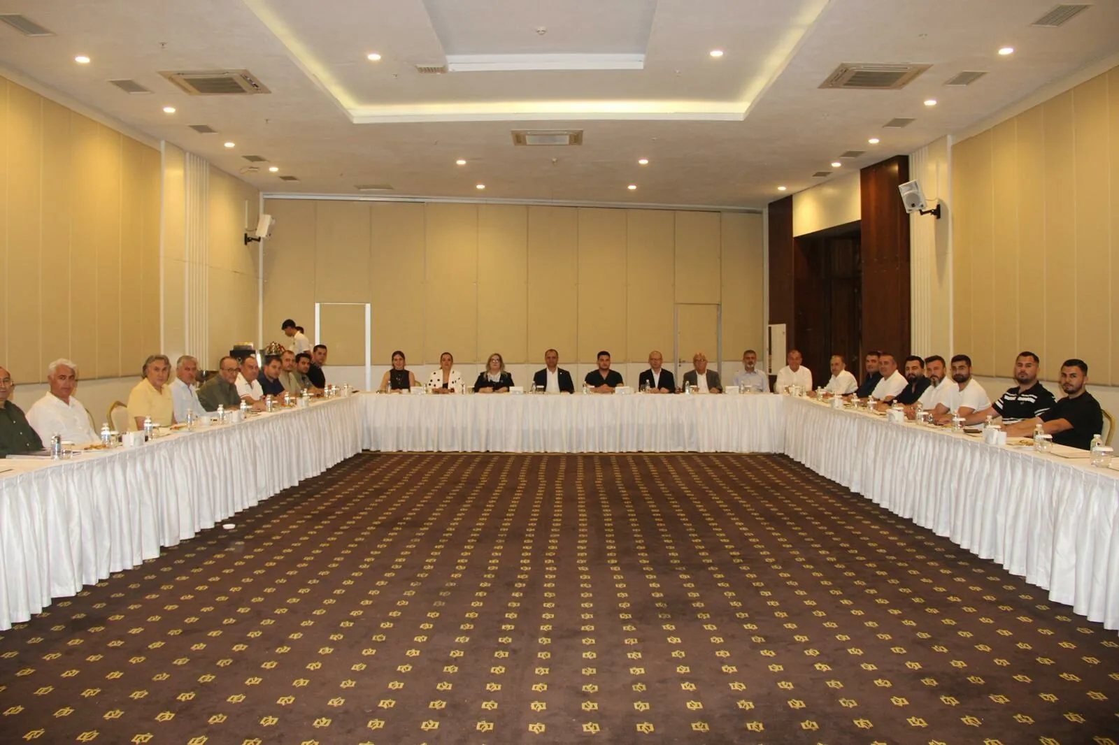 Muğlaspor yönetimi 1. Lig yol haritasını Marmaris’te belirledi