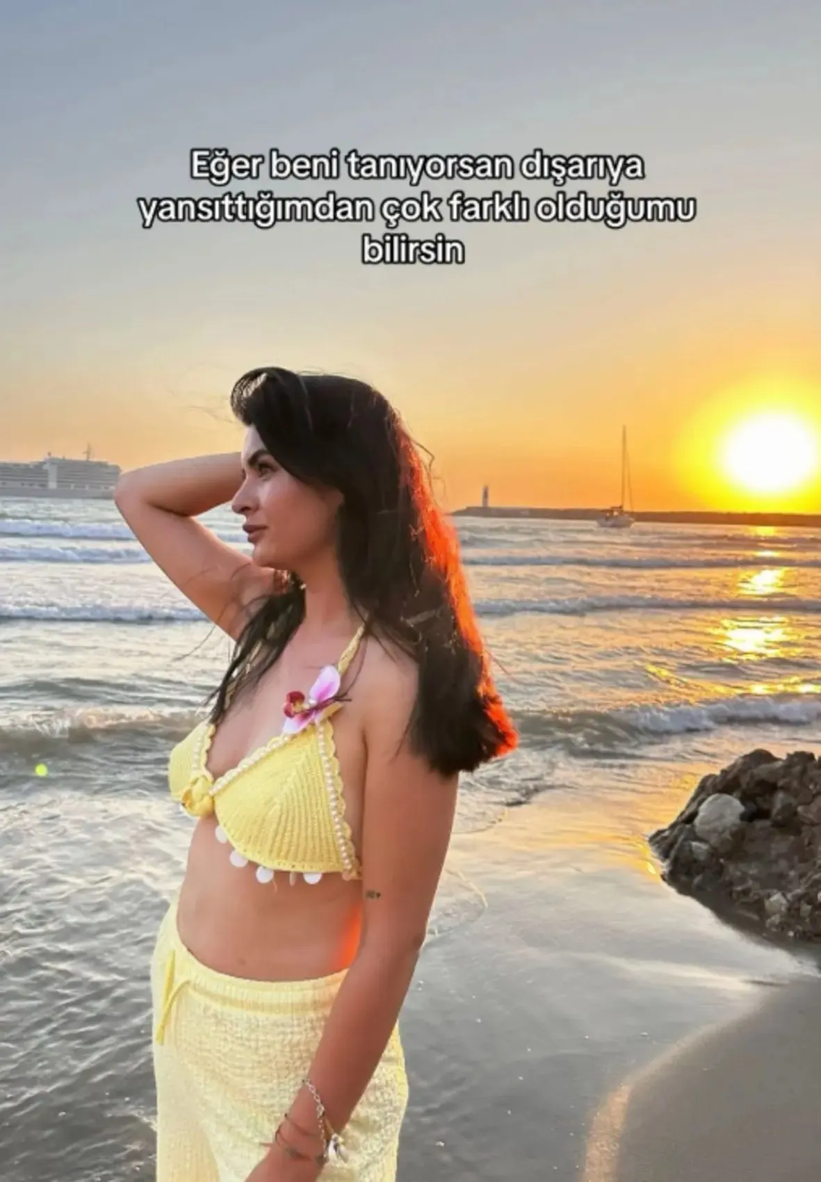 Gelin adayı Hanife düğün hazırlığı yaparken ayrılık haberi geldi! Bikinili paylaşımla gönderme 3