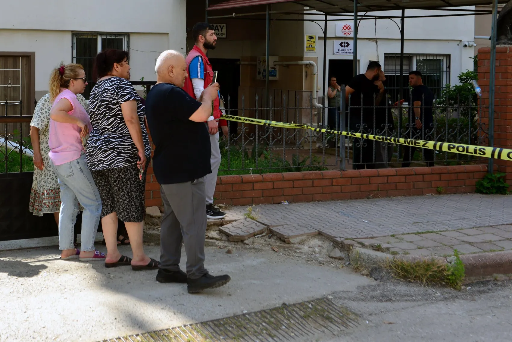 Adana'da belediye kamyonu yayaya çarptı
