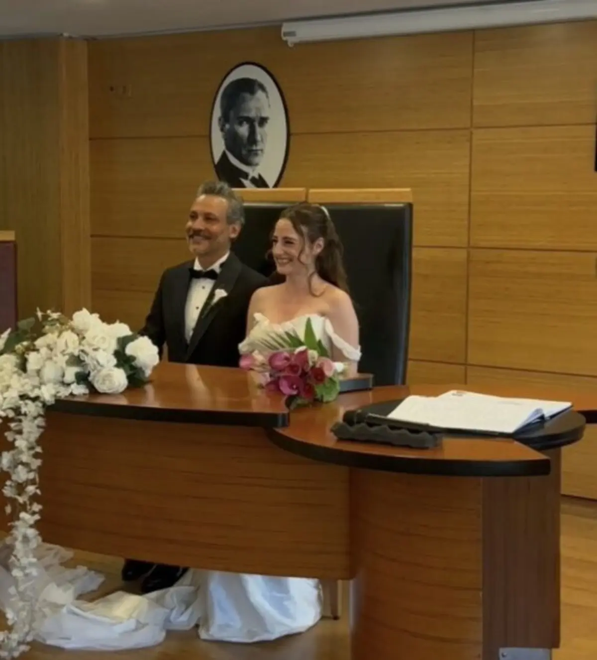 İlk cinsel deneyim itirafıyla uzun süre konuşulmuştu! Nazlı Bulum evlendi 3